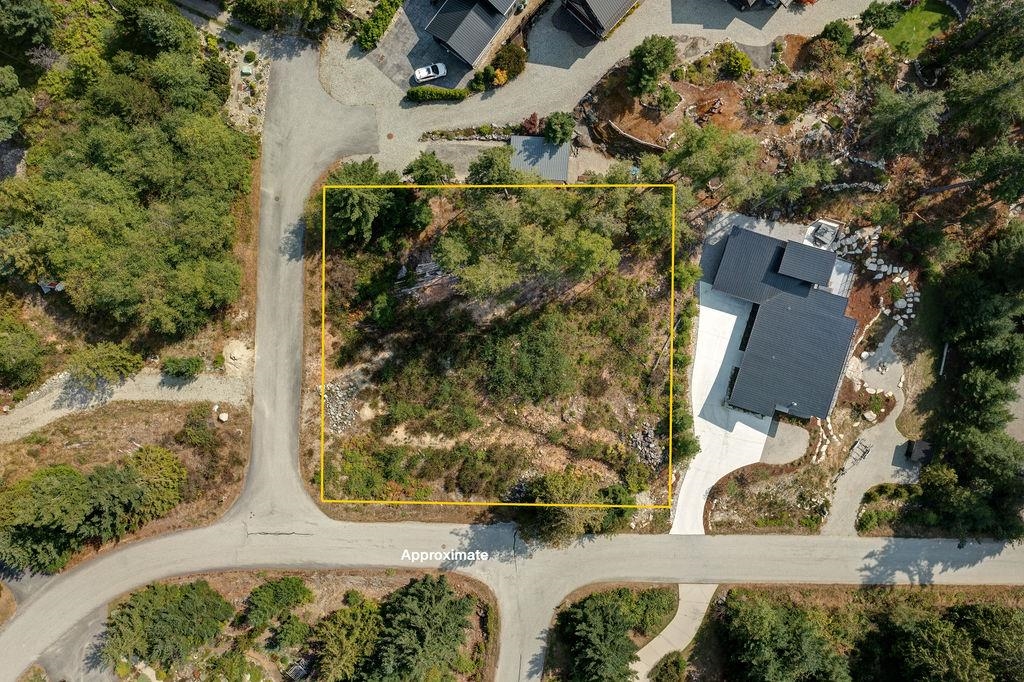 Family Room Photo of 13488 Godkin Way, Garden Bay, BC