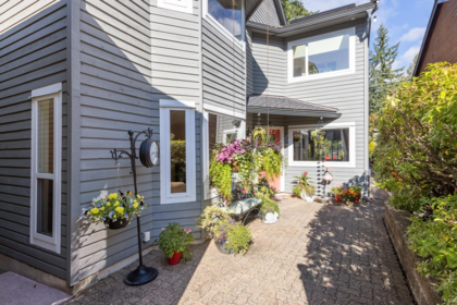 980 Montroyal Boulevard, North Vancouver, BC, North Vancouver — Single Family Residence for sale