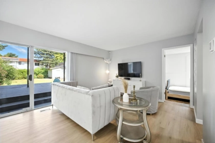 8540 Rosebank Crescent, Richmond, BC, Richmond — Half Duplex for sale