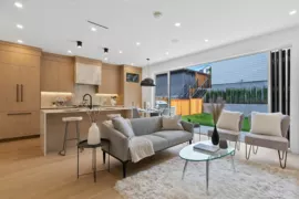 2 3538 W 14th Avenue, Vancouver, BC