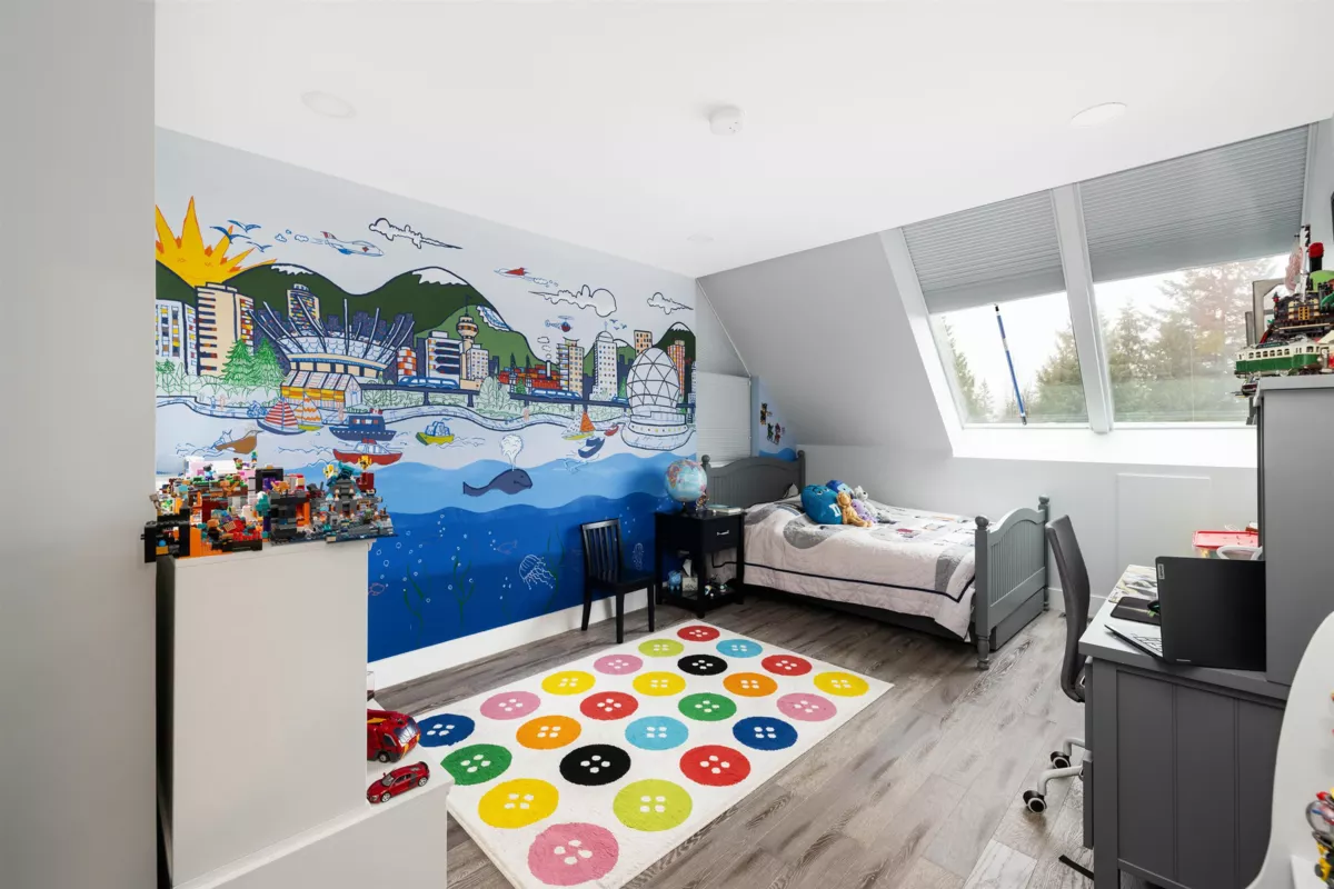 Entry Foyer Photo of 3722 Southridge Place, West Vancouver, BC