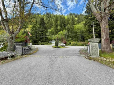 Garden / Landscaping Photo of 47 & 48 1650 Columbia Valley Road, Lindell Beach, BC