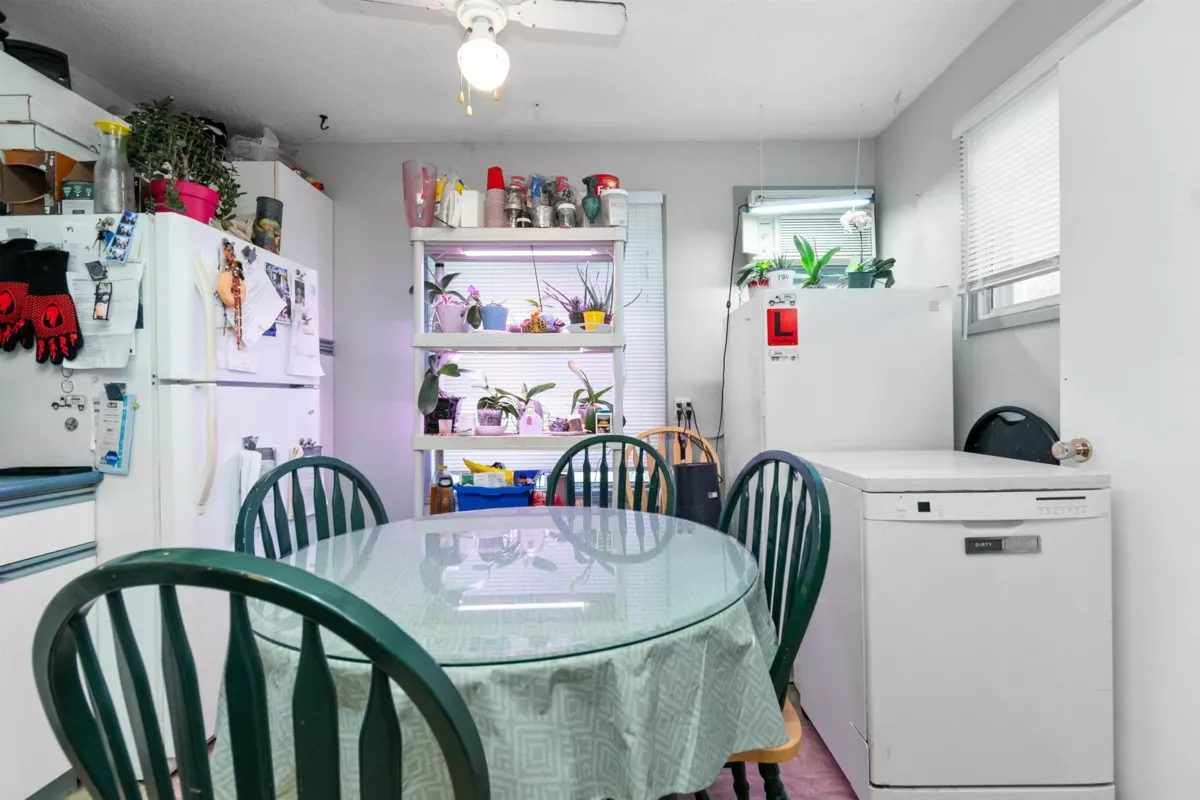 Bedroom 3 Photo of 709 7th Avenue, Hope, BC