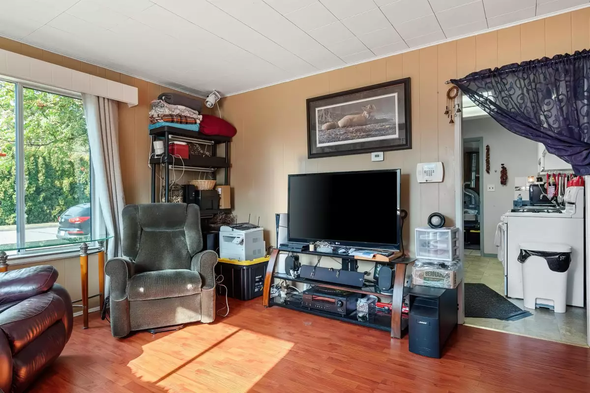 Dining Area Photo of 709 7th Avenue, Hope, BC