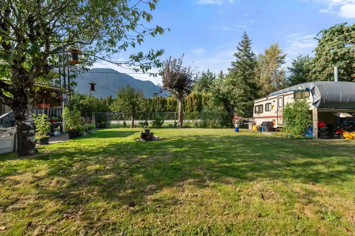 Fitness Center Photo Near 709 7th Avenue, Hope, BC