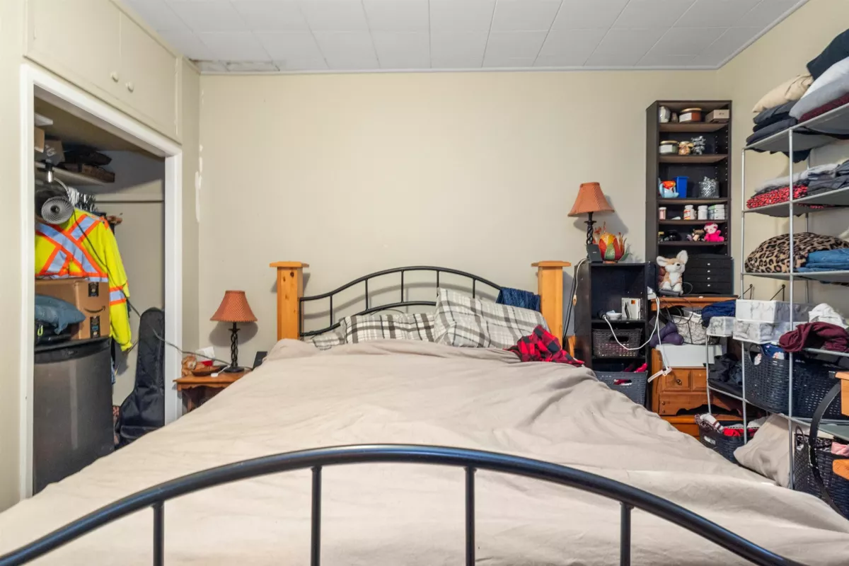 Pantry Photo of 709 7th Avenue, Hope, BC