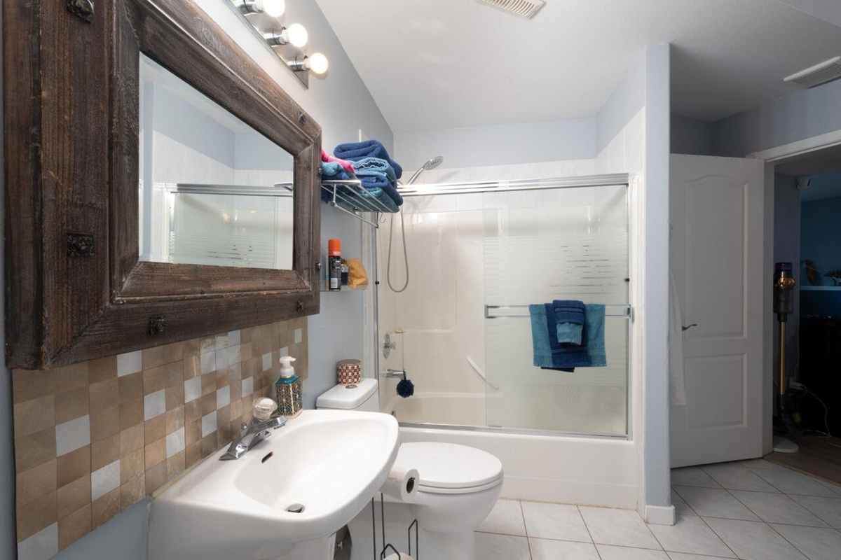 Fitness Center Photo Near 51 Wilkes Creek Drive, Port Moody, BC