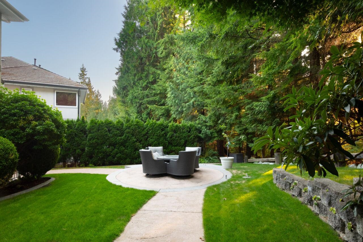 Garden / Landscaping Photo of 51 Wilkes Creek Drive, Port Moody, BC