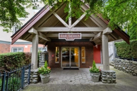 311 150 W 22nd Street, North Vancouver, BC