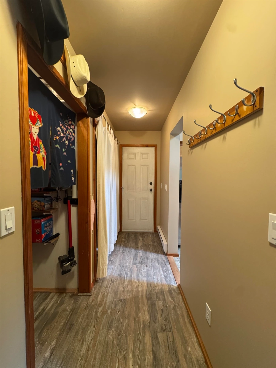 Mudroom Photo of 714 Charter Road, Mayne Island, BC