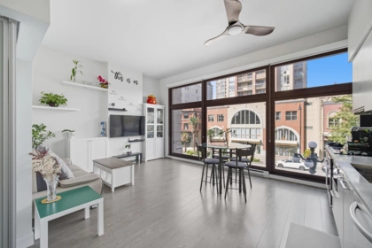 304 668 Columbia Street, New Westminster, BC, New Westminster — Apartment/Condo for sale