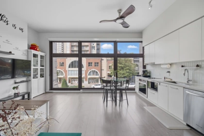 304 668 Columbia Street, New Westminster, BC, New Westminster — Apartment/Condo for sale