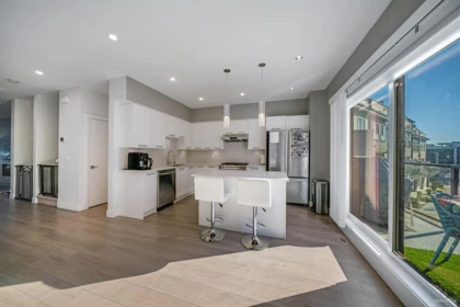 Guest Bathroom Photo of 216 2277 Oak Meadows Drive, Surrey, BC