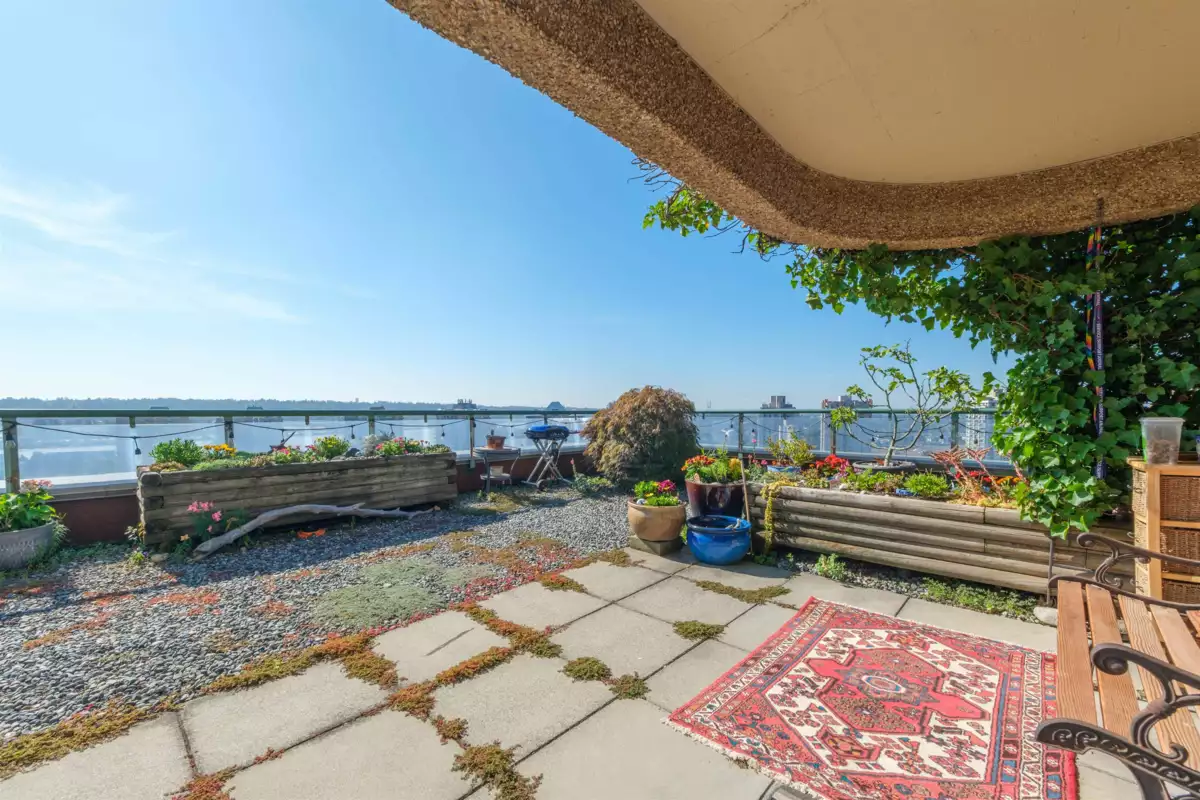 Breakfast Nook Photo of 1105 1026 Queens Avenue, New Westminster, BC