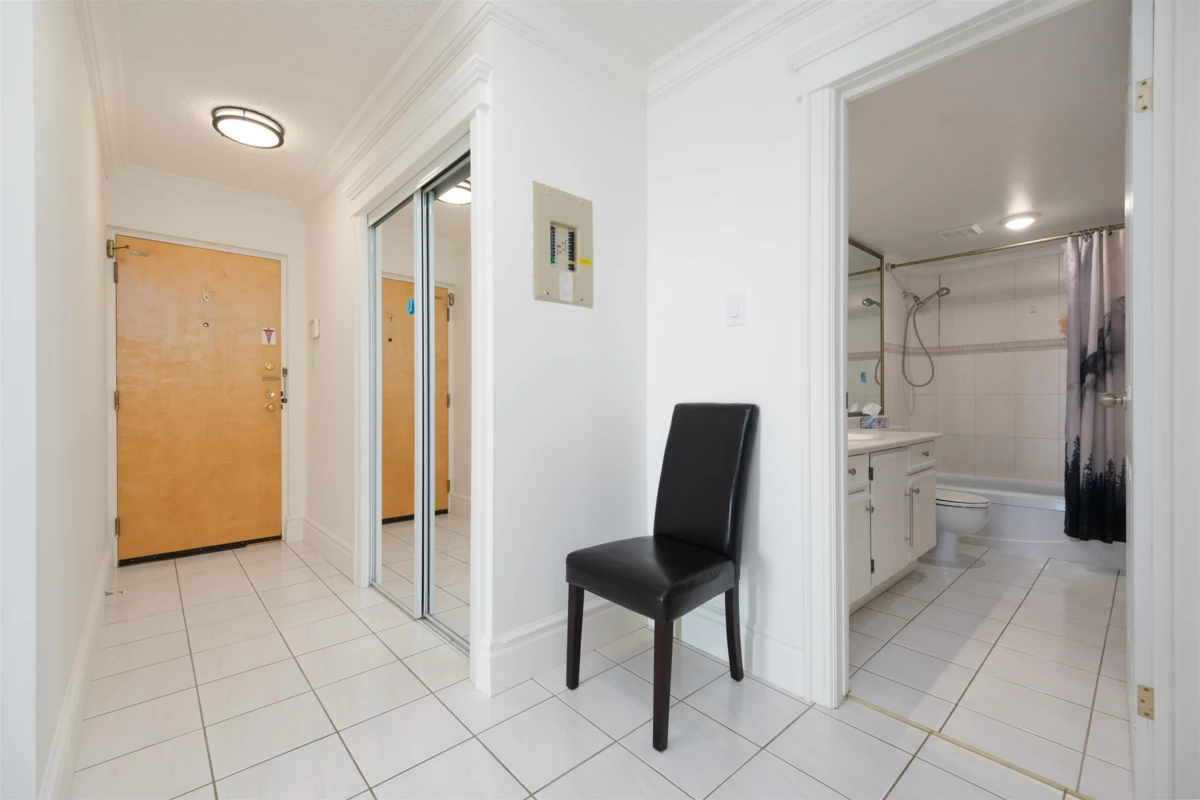 Garage Interior Photo of 1105 1026 Queens Avenue, New Westminster, BC