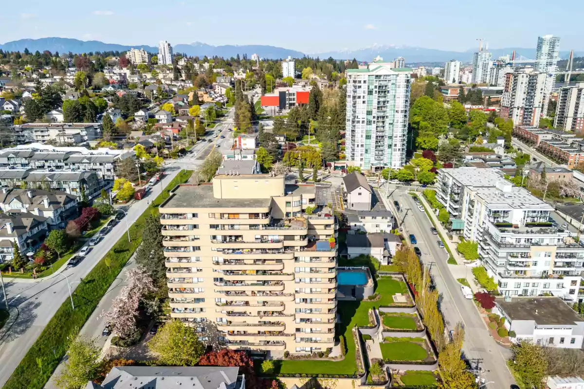Neighborhood Park Photo Near 1105 1026 Queens Avenue, New Westminster, BC