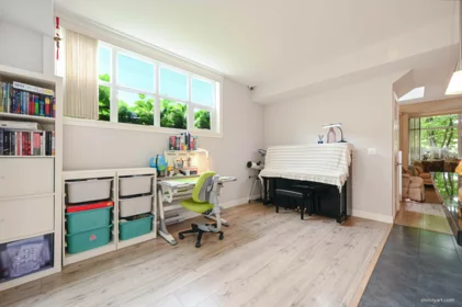 Loft / Bonus Room Photo of 4923 Dawson Street, Burnaby, BC