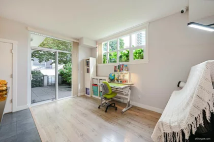 Powder Room Photo of 4923 Dawson Street, Burnaby, BC
