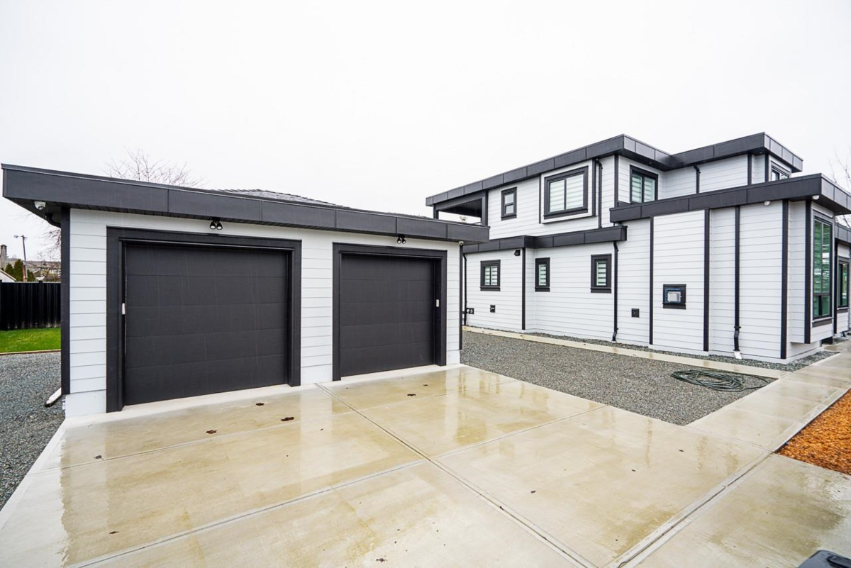 Front Yard Photo of 7880 15th Street, Burnaby, BC