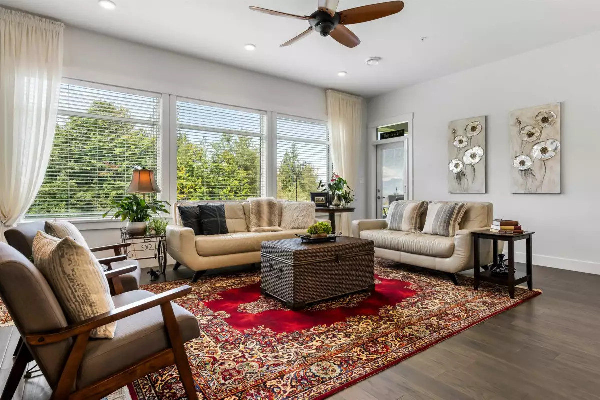 Powder Room Photo of 129 51096 Falls Court, Chilliwack, BC