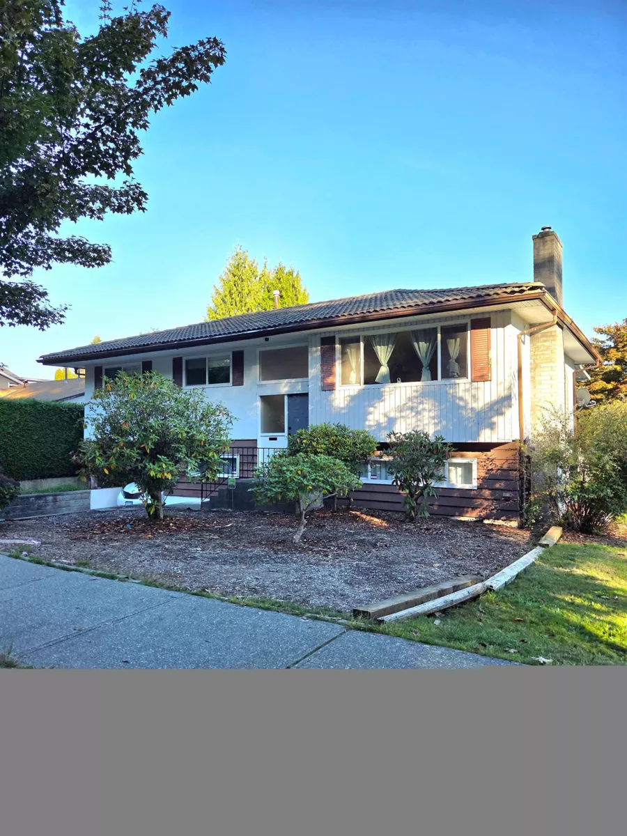 Swimming Pool Photo of 3420 Shaughnessy Street, Port Coquitlam, BC