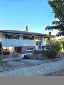 Front Yard Photo of 3420 Shaughnessy Street, Port Coquitlam, BC