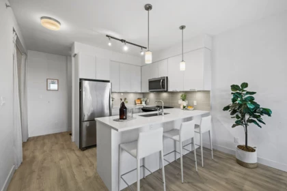 403 828 Gauthier Avenue, Coquitlam, BC, Coquitlam — Apartment/Condo for sale