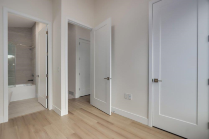 Walk-In Closet Photo of 1 4257 Knight Street, Vancouver, BC