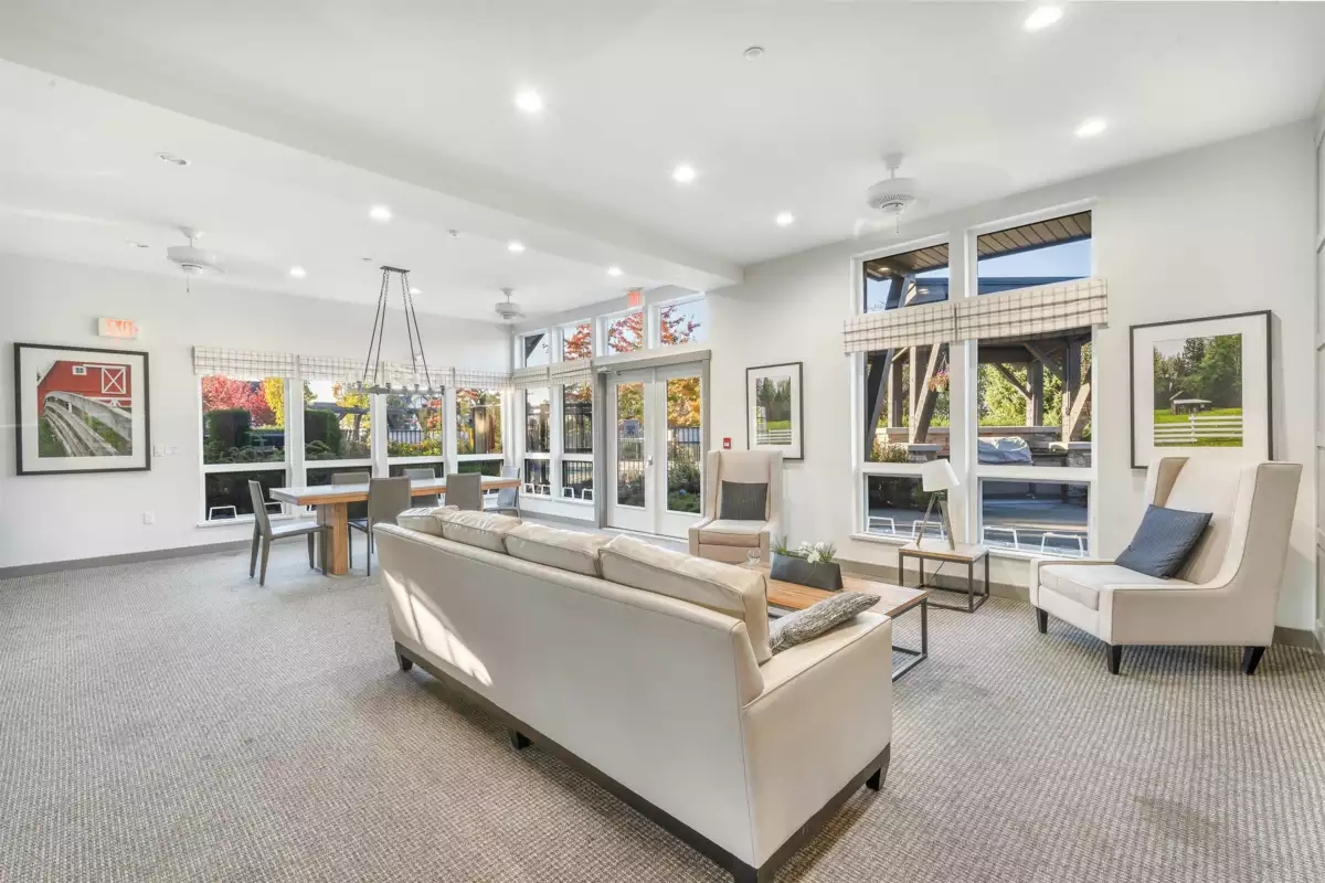 Entry Foyer Photo of 305 31158 Westridge Place, Abbotsford, BC