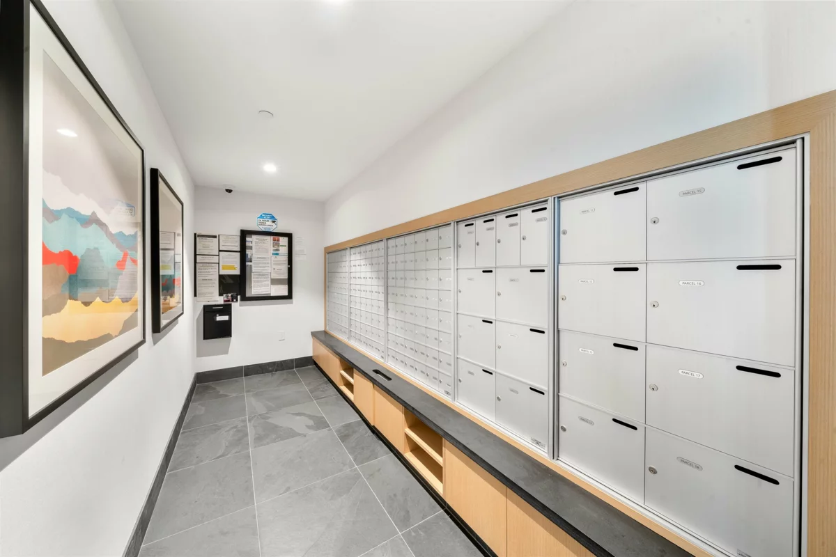 Guest Bathroom Photo of 305 31158 Westridge Place, Abbotsford, BC