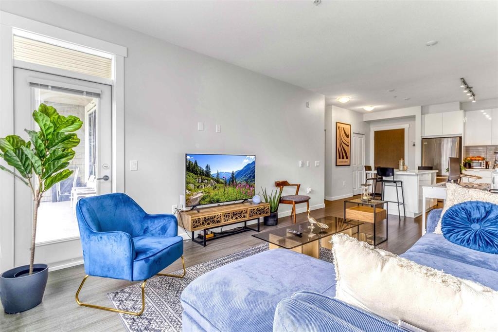 Kitchen Photo of 305 31158 Westridge Place, Abbotsford, BC