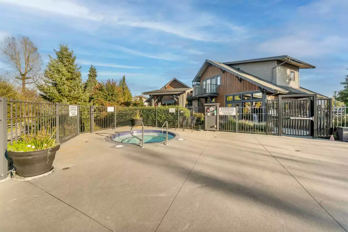 Laundry Room Photo of 305 31158 Westridge Place, Abbotsford, BC