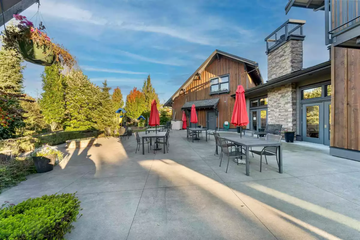 Mudroom Photo of 305 31158 Westridge Place, Abbotsford, BC