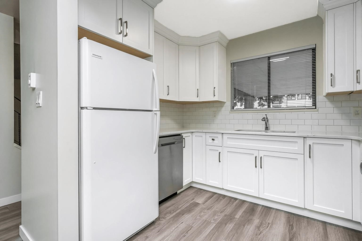 Breakfast Nook Photo of 6601 134 Street, Surrey, BC