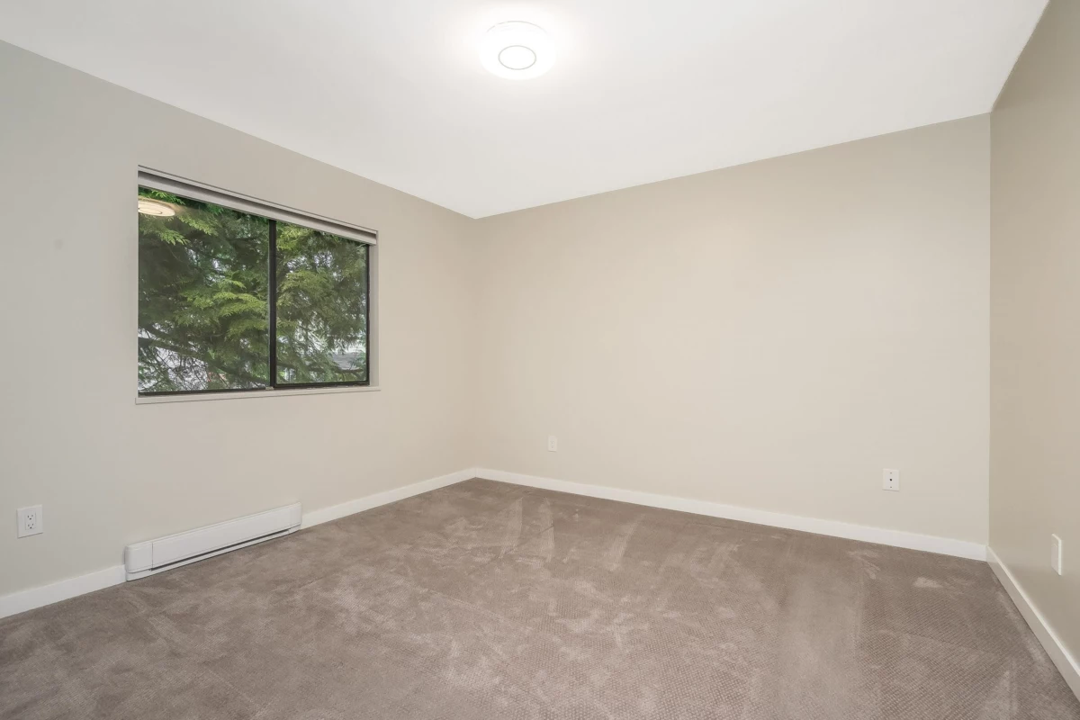 Swimming Pool Photo of 6601 134 Street, Surrey, BC