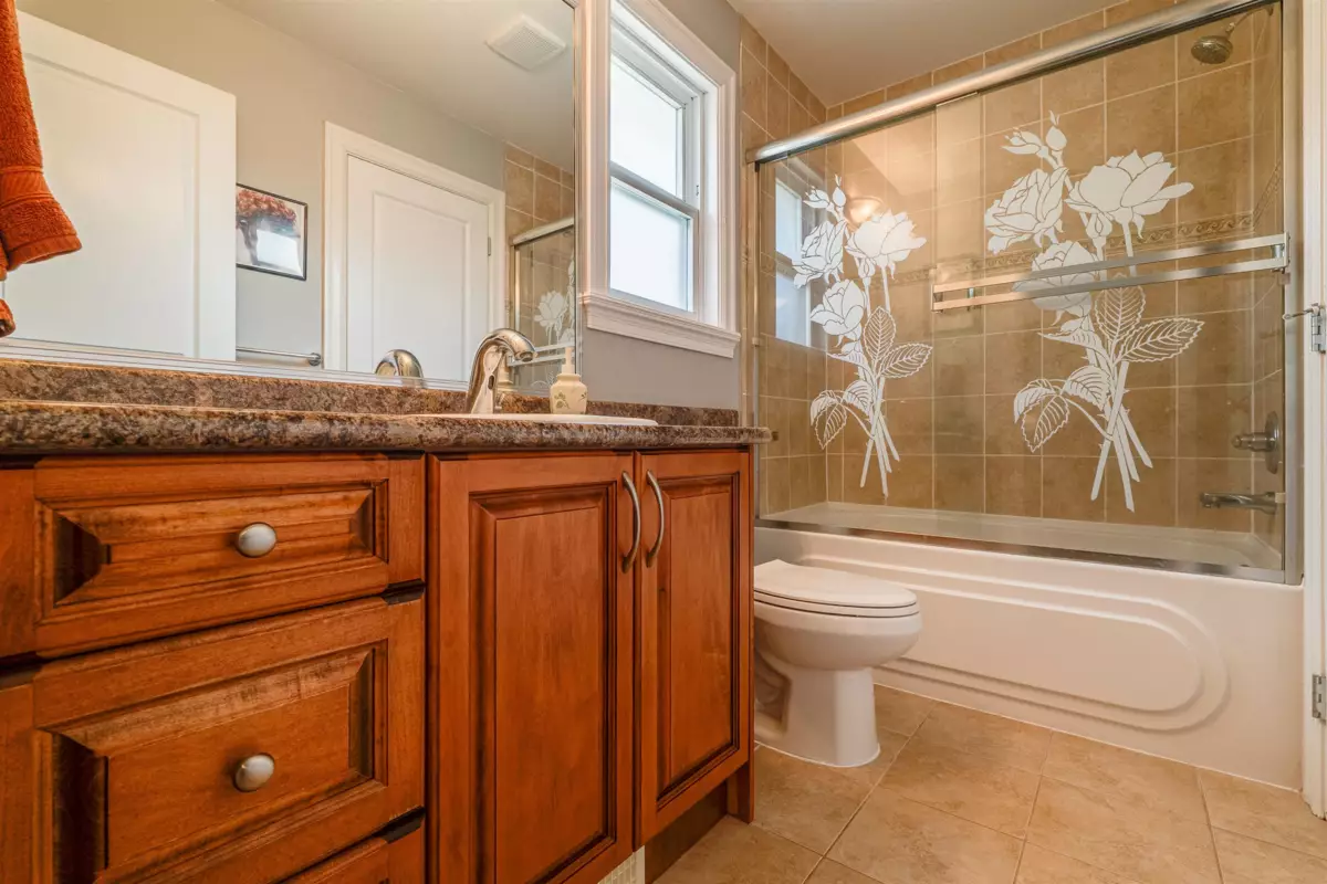 Backyard Photo of 16453 61 Avenue, Surrey, BC