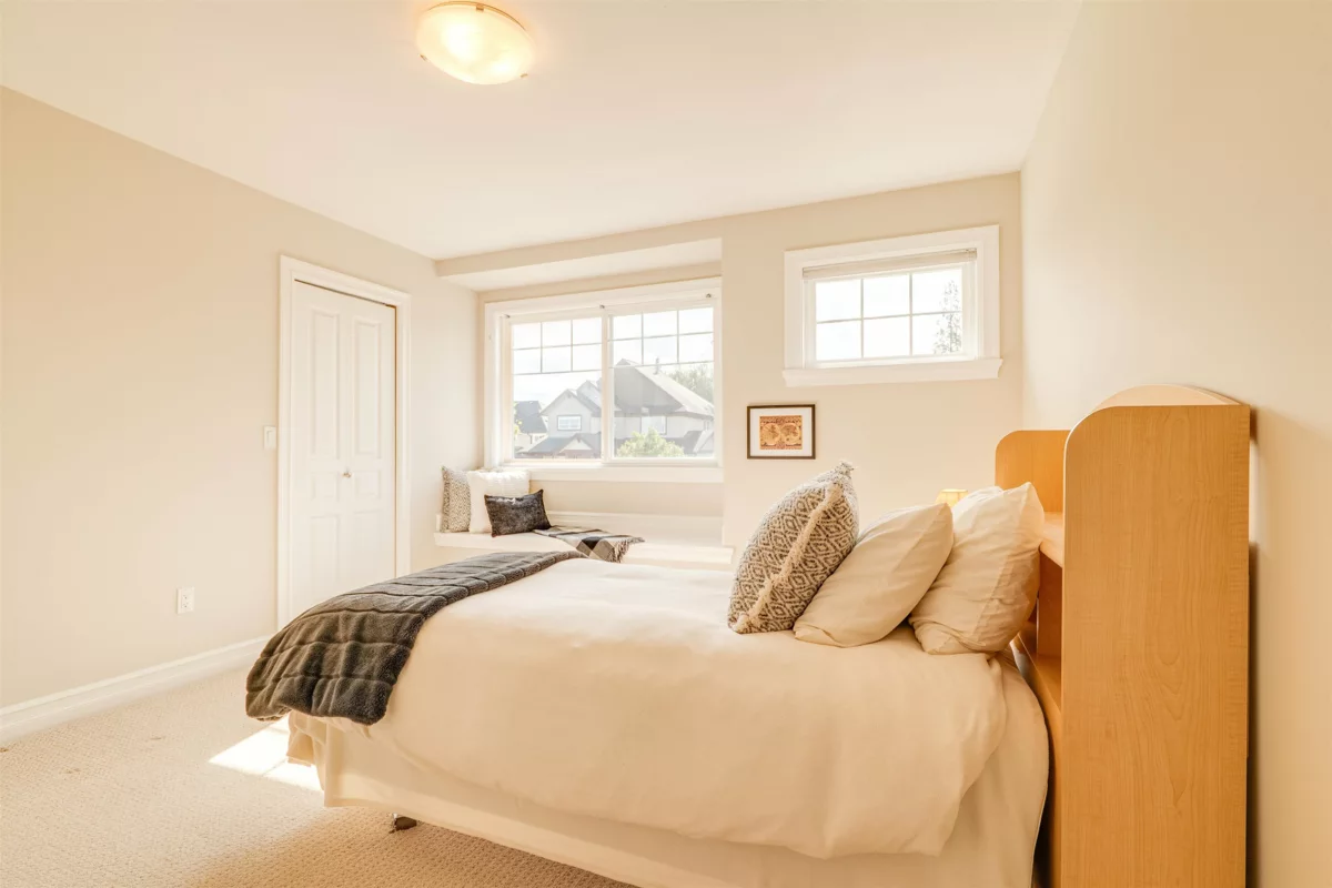 Hallway Photo of 16453 61 Avenue, Surrey, BC