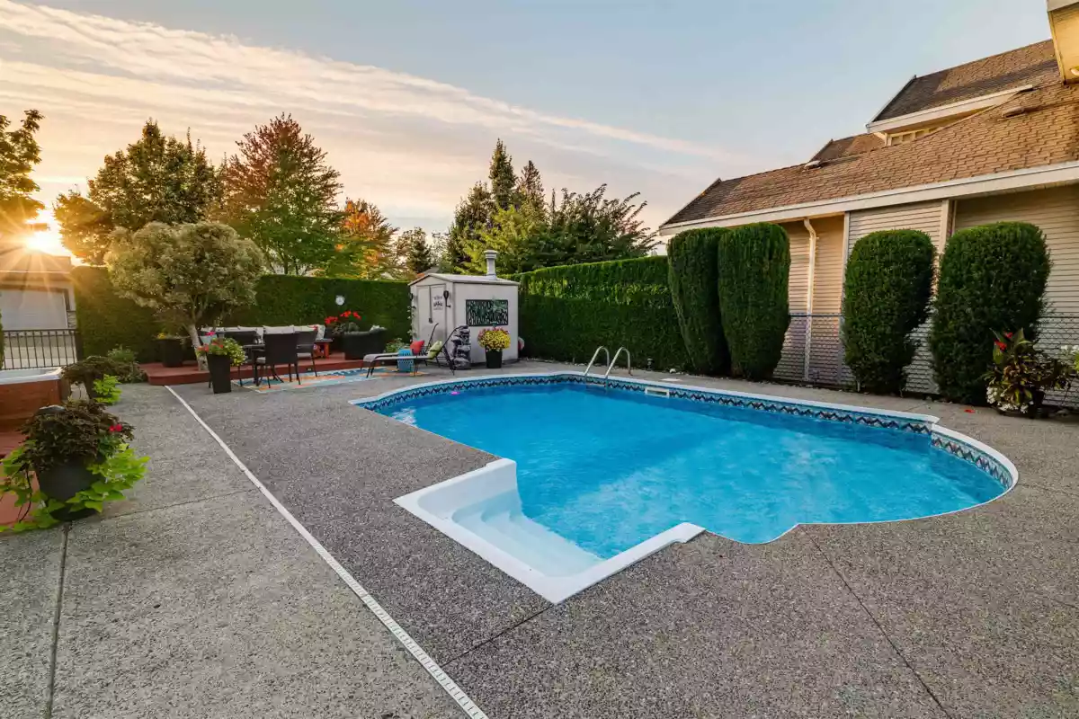 Hot Tub / Spa Photo of 16453 61 Avenue, Surrey, BC