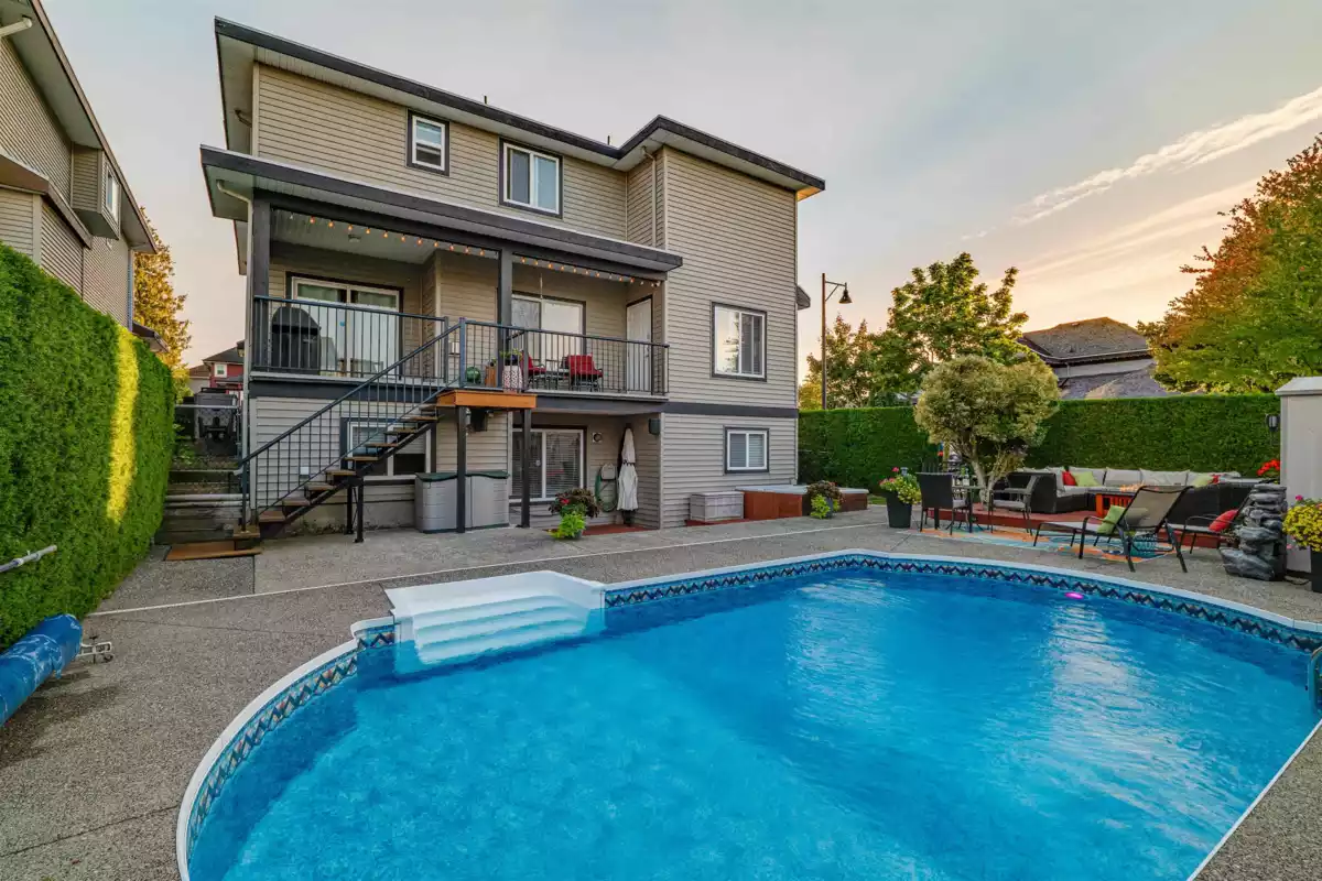 Swimming Pool Photo of 16453 61 Avenue, Surrey, BC