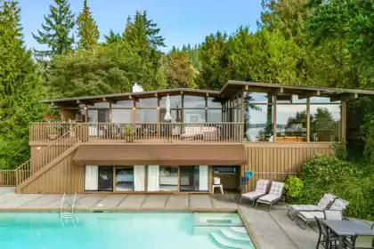 3902 Southridge Avenue, West Vancouver, BC, West Vancouver — Single Family Residence for sale