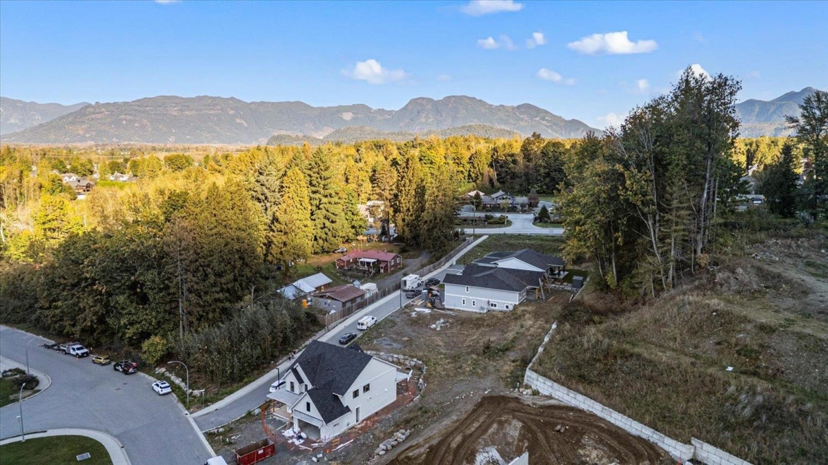 Kitchen Photo of 2 52845 Lilac Lane, Rosedale, BC