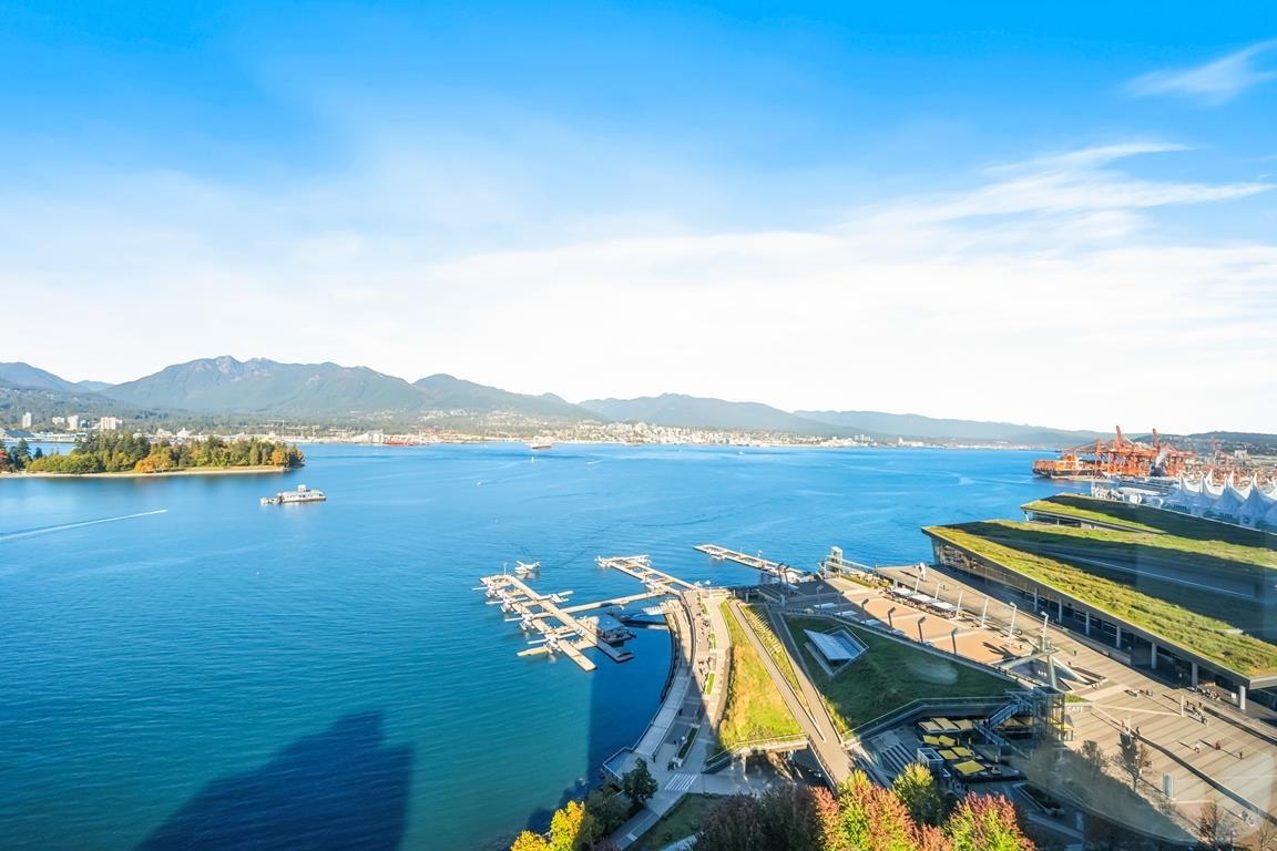Basement Recreation Room Photo of 2101 1139 W Cordova Street, Vancouver, BC
