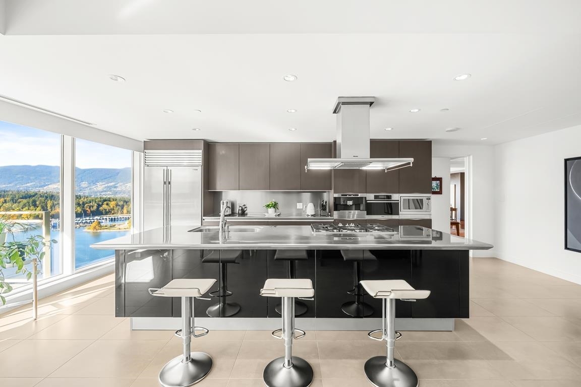 Family Room Photo of 2101 1139 W Cordova Street, Vancouver, BC