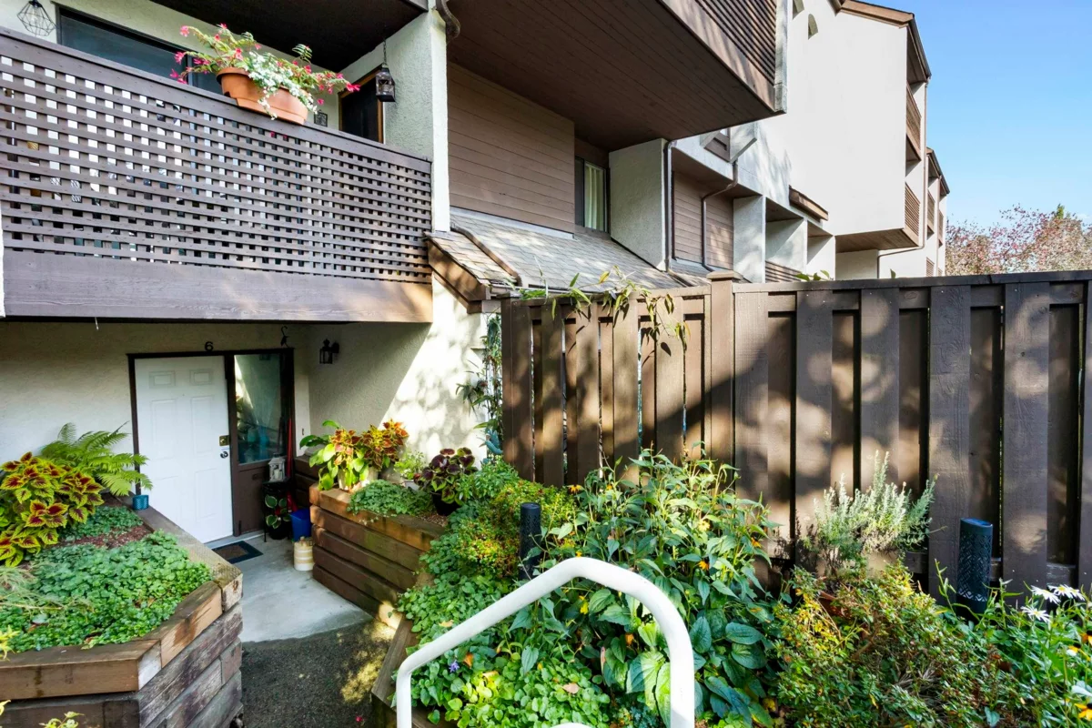 Family Room Photo of 6 340 Ginger Drive, New Westminster, BC
