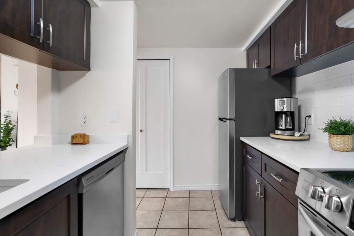 Guest Bathroom Photo of 6 340 Ginger Drive, New Westminster, BC