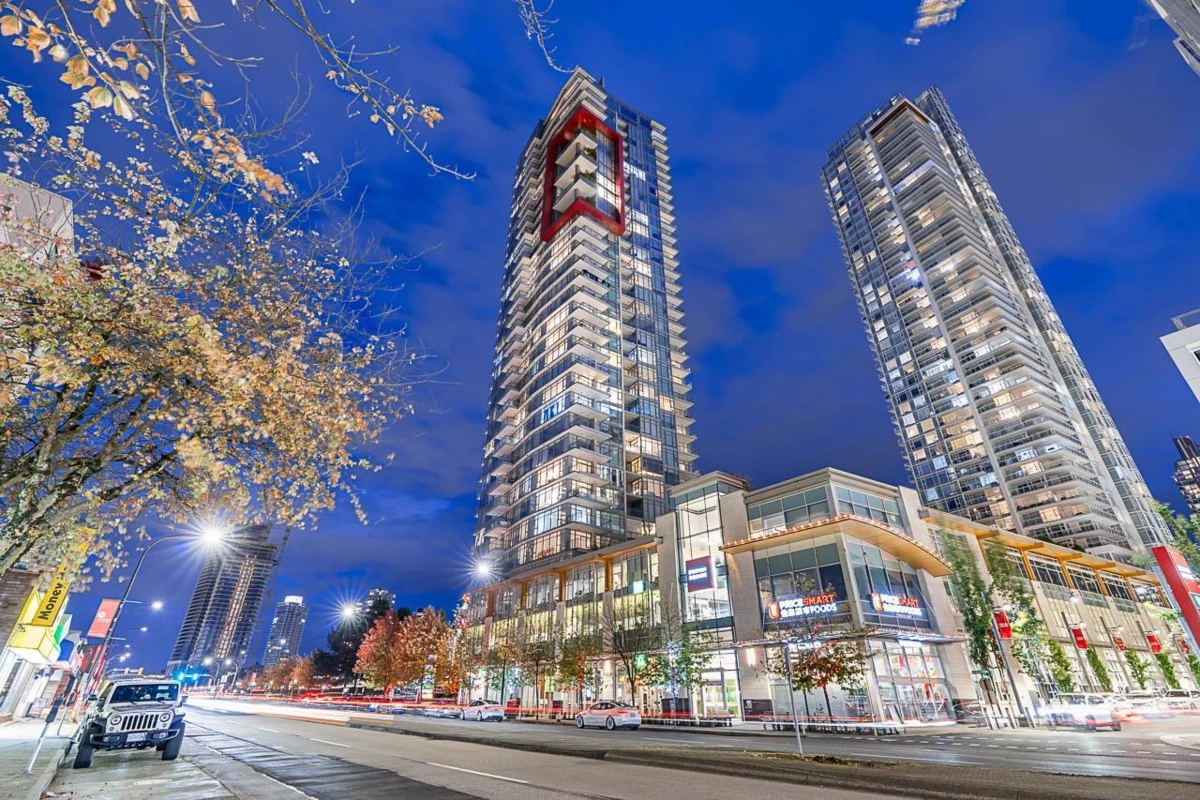 Dining Area Photo of 2910 4688 Kingsway, Burnaby, BC