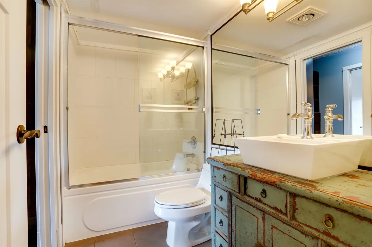 Bedroom 4 Photo of 305 1365 W 4th Avenue, Vancouver, BC