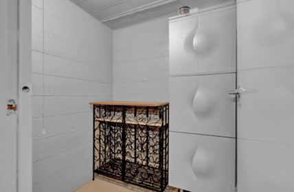 Basement Recreation Room Photo of 7187 Marguerite Street, Vancouver, BC
