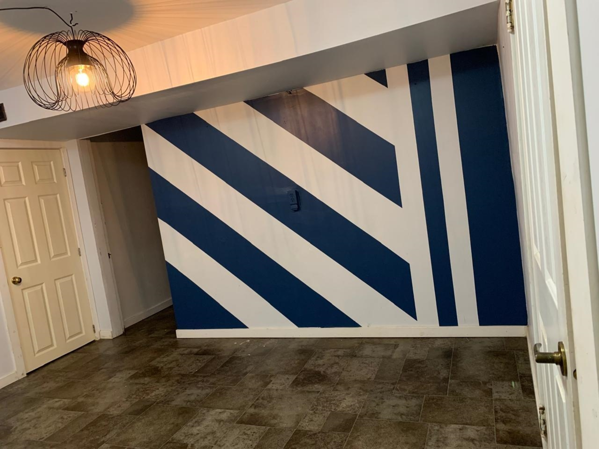 Kitchen Island Photo of 12079 Glenhurst Street, Maple Ridge, BC