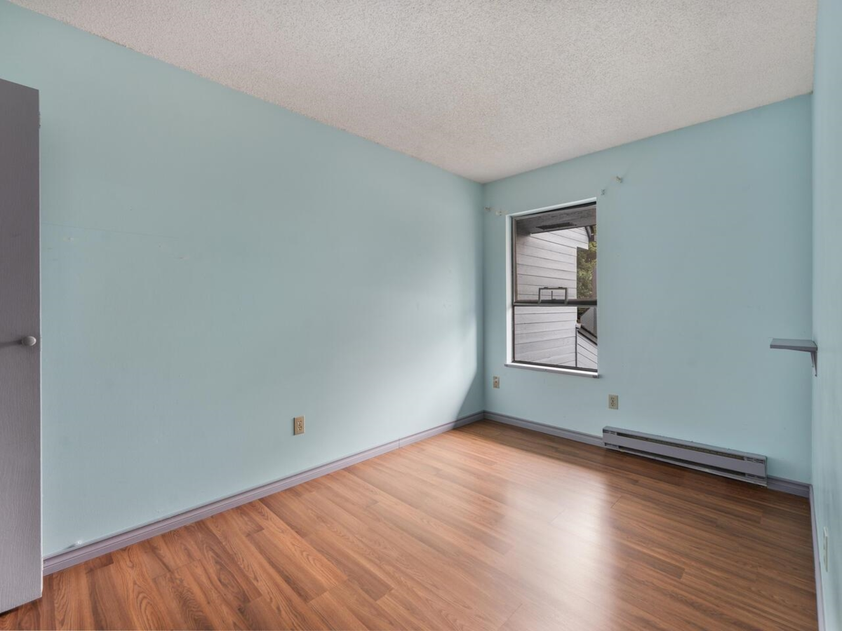 Walk-In Closet Photo of 19 3851 Blundell Road, Richmond, BC